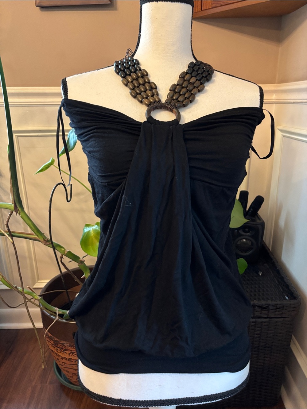 Wet Seal Black Off-Shoulder Ring-Front Camisole
